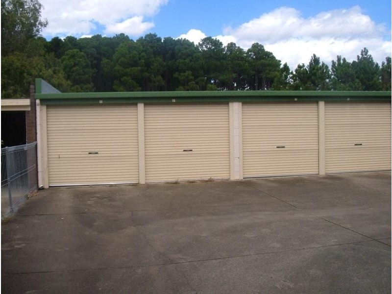 2/54 Chablis Court Oceanic Drive, Mermaid Waters QLD 4218