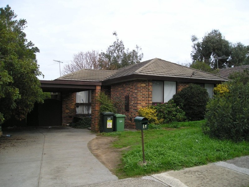 17 Ruthven Street, Sunbury VIC 3429