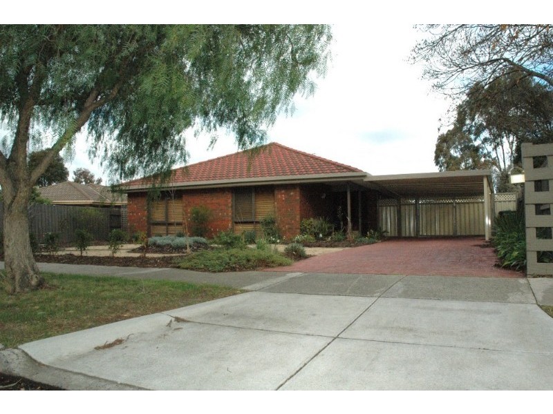 24 Holloway Close, Sunbury VIC 3429