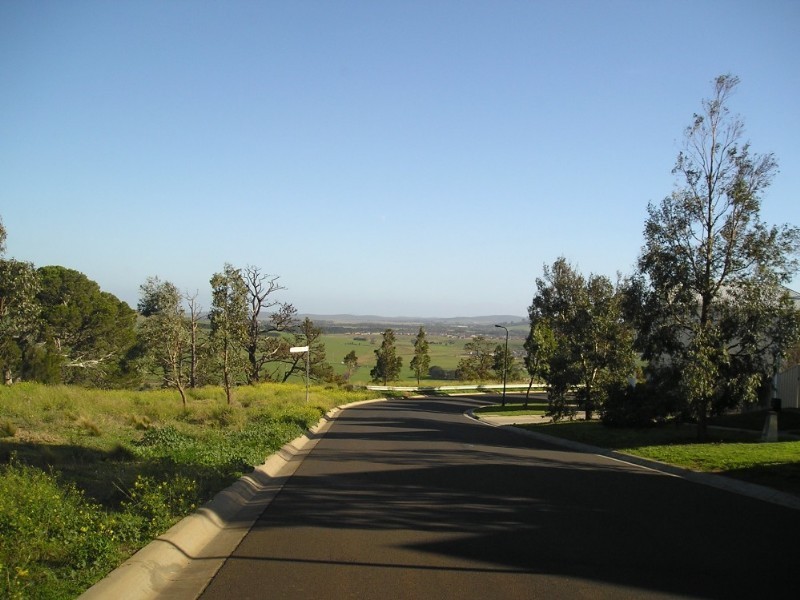 39 The Heights, Sunbury VIC 3429