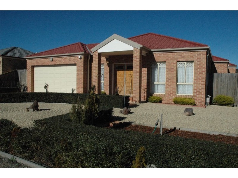 19 Orchardview Grove, Sunbury VIC 3429