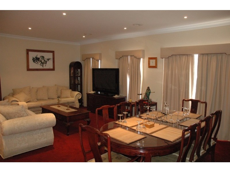 19 Orchardview Grove, Sunbury VIC 3429