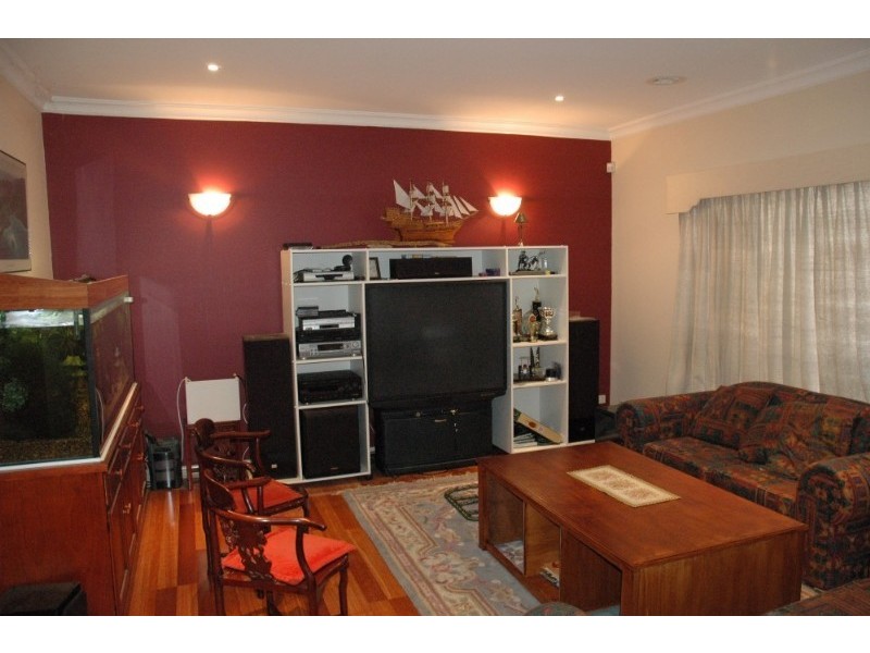 19 Orchardview Grove, Sunbury VIC 3429