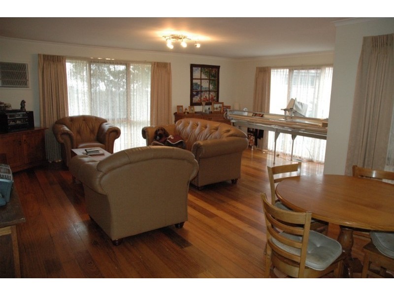 10 Atkinson Close, Sunbury VIC 3429