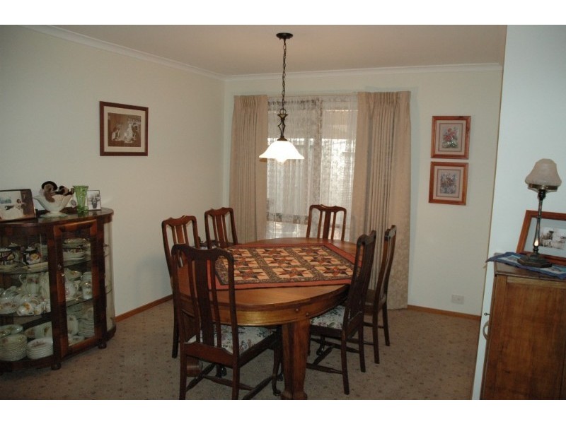 10 Atkinson Close, Sunbury VIC 3429