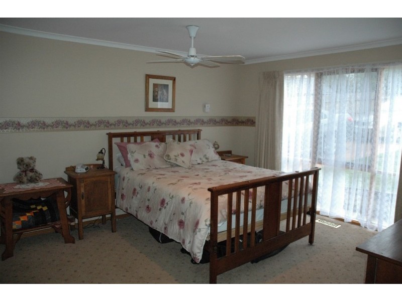 10 Atkinson Close, Sunbury VIC 3429