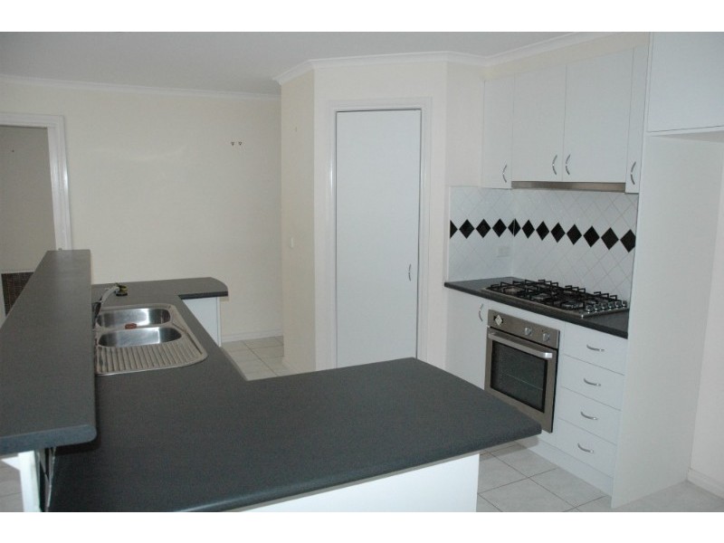 9 Sassafras Drive, Sunbury VIC 3429