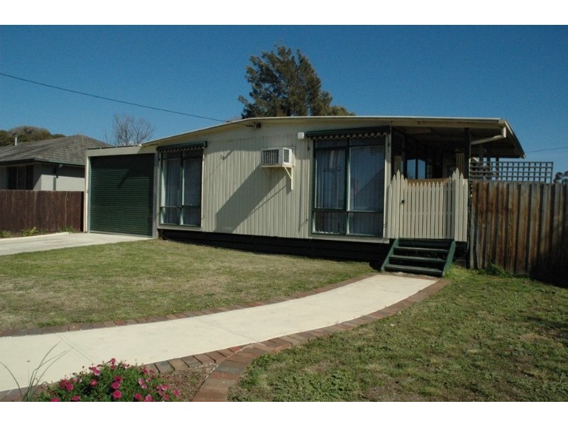 28 Flinders Street, Sunbury VIC 3429