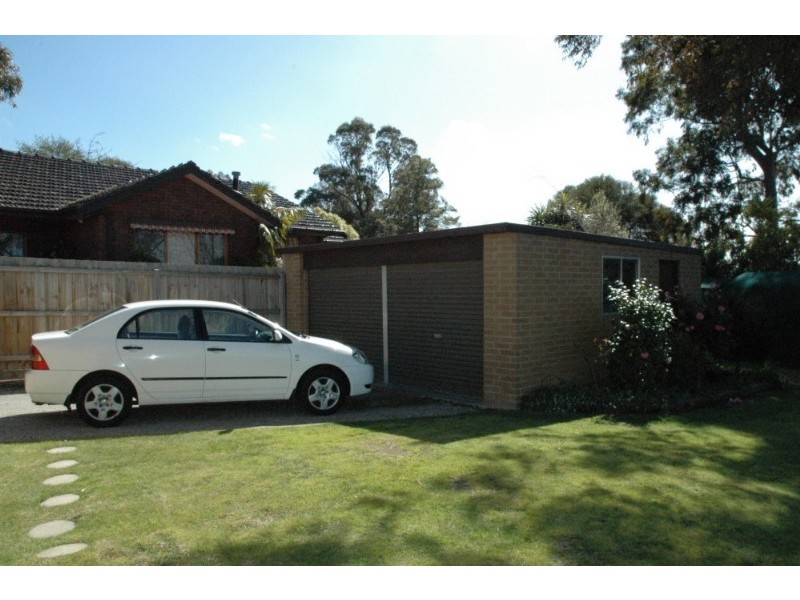 4 Ronald Court, Sunbury VIC 3429