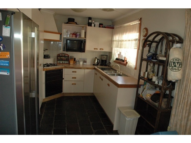 5 Calder Highway, Diggers Rest VIC 3427