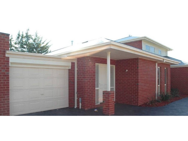 2/7 Riddell Road, Sunbury VIC 3429