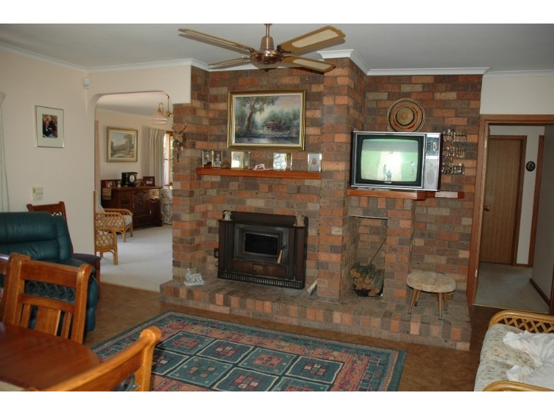 50 Devon Park Close, Sunbury VIC 3429