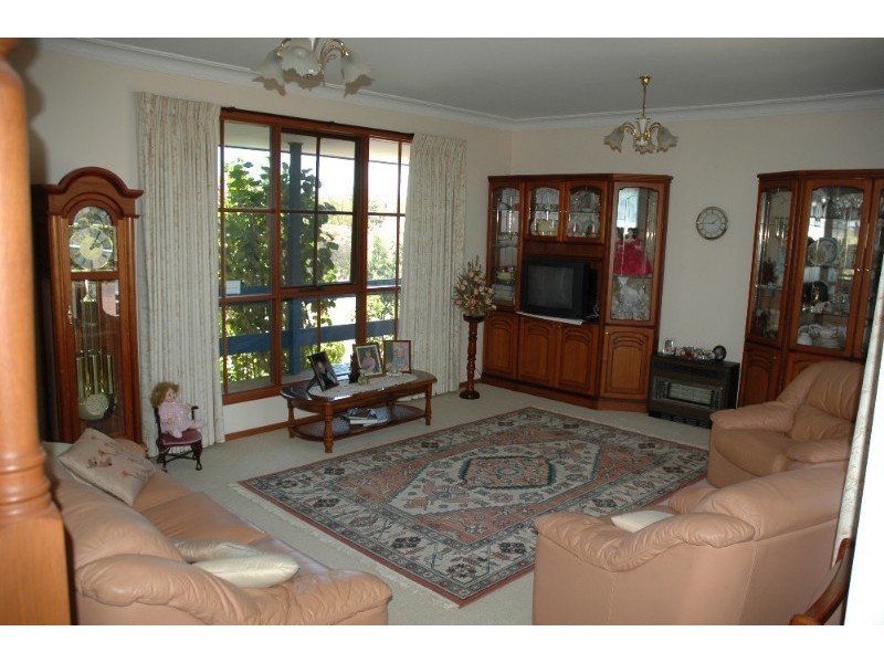 50 Devon Park Close, Sunbury VIC 3429