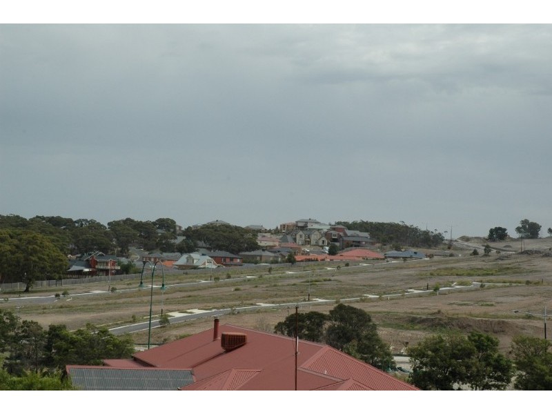 4 Bannon Avenue, Sunbury VIC 3429