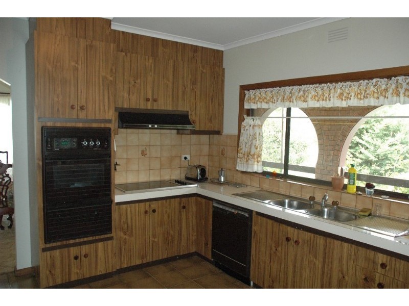 31 Gyro Court, Gisborne South VIC 3437