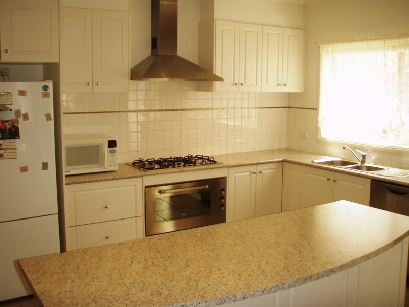 9 Claret Ash, Sunbury VIC 3429