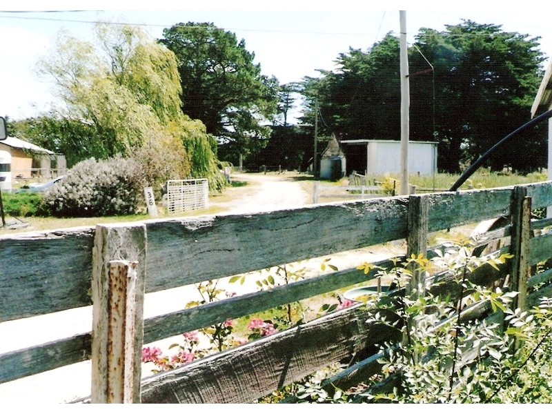 1662 Lancefield Road, Romsey VIC 3434