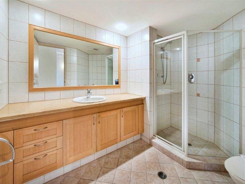 7 ‘Oceana’ 100 Old Burleigh Road, Broadbeach QLD 4218