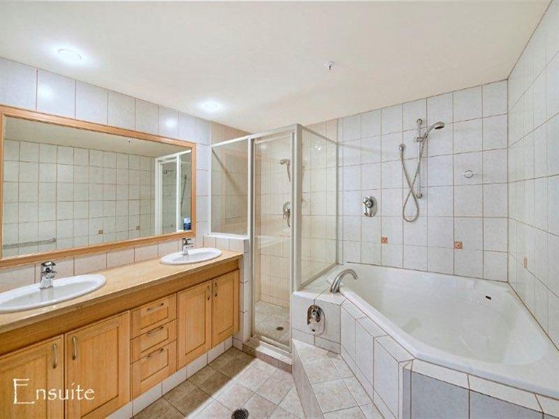 7 ‘Oceana’ 100 Old Burleigh Road, Broadbeach QLD 4218