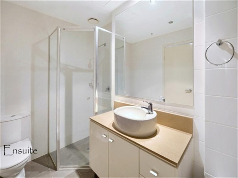 1 Aqua Street, Southport QLD 4215