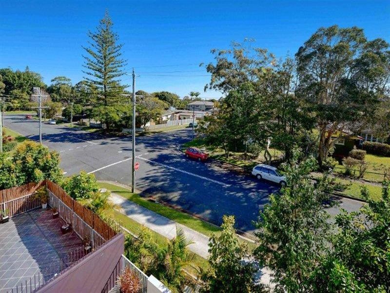 32 Parker Street, Labrador QLD 4215