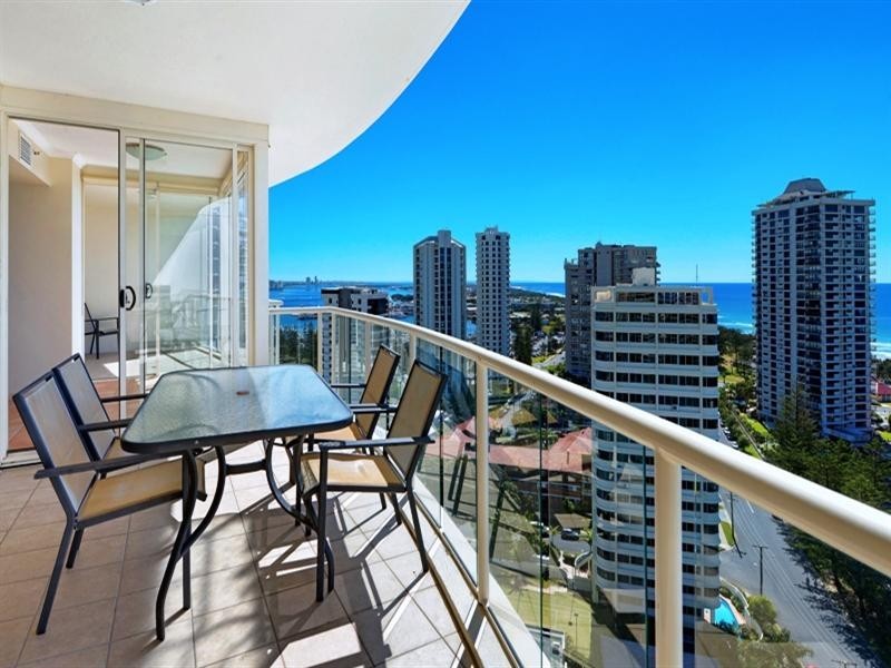 1 Lennie Avenue, Main Beach QLD 4217