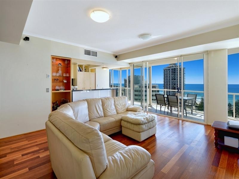 1 Lennie Avenue, Main Beach QLD 4217