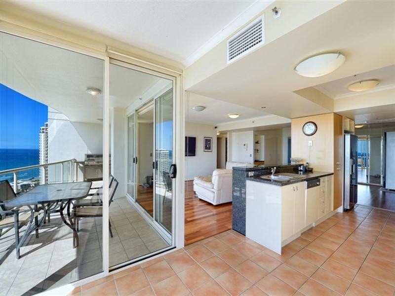 1 Lennie Avenue, Main Beach QLD 4217