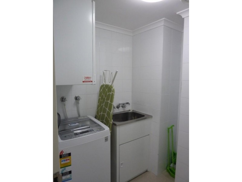 15 Breaker Street, Main Beach QLD 4217