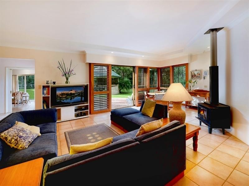 12 Oak Street, Nerang QLD 4211