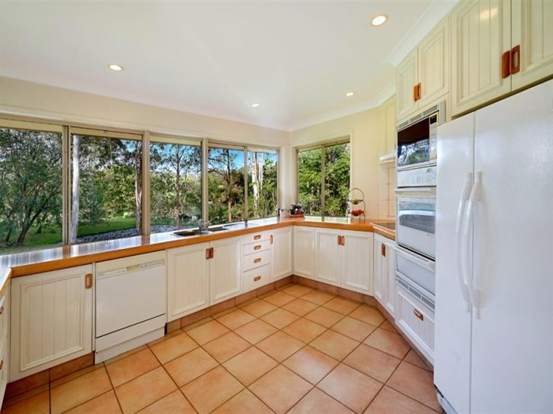 12 Oak Street, Nerang QLD 4211