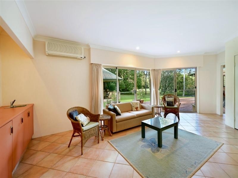 12 Oak Street, Nerang QLD 4211