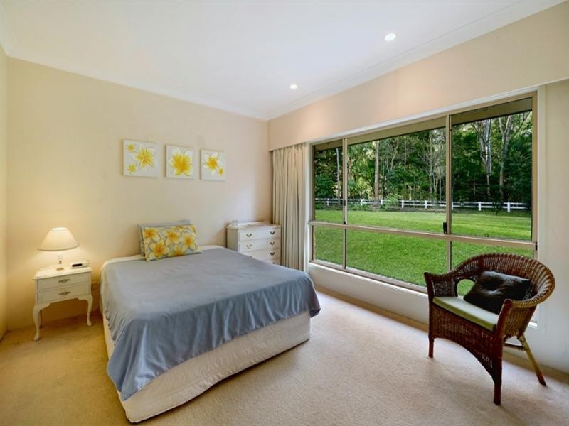 12 Oak Street, Nerang QLD 4211