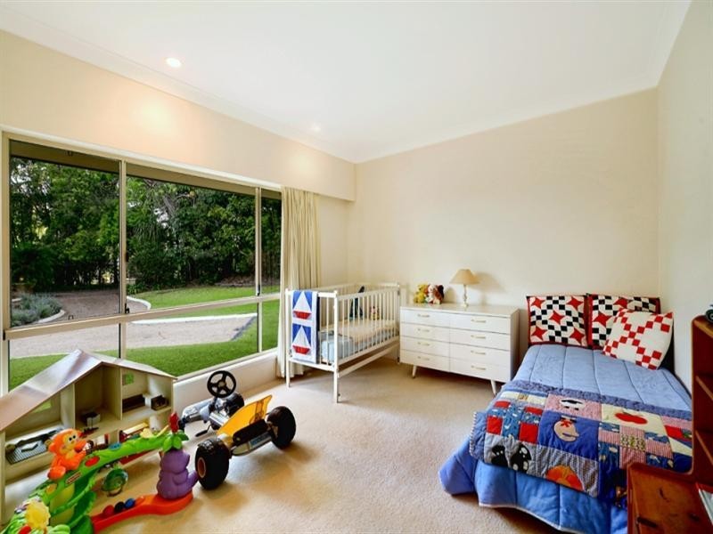 12 Oak Street, Nerang QLD 4211