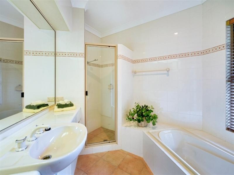 12 Oak Street, Nerang QLD 4211