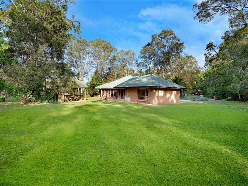 12 Oak Street, Nerang QLD 4211