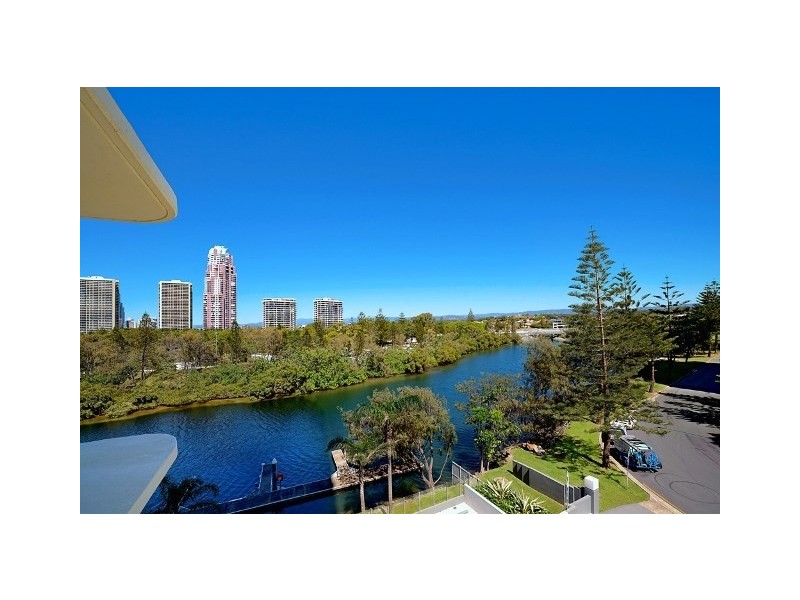 1 Serisier Avenue, Main Beach QLD 4217