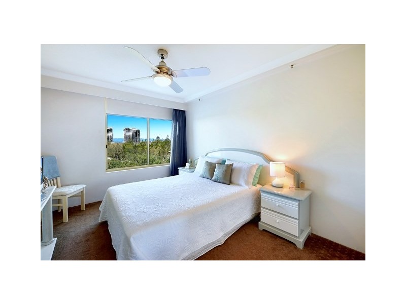 1 Serisier Avenue, Main Beach QLD 4217