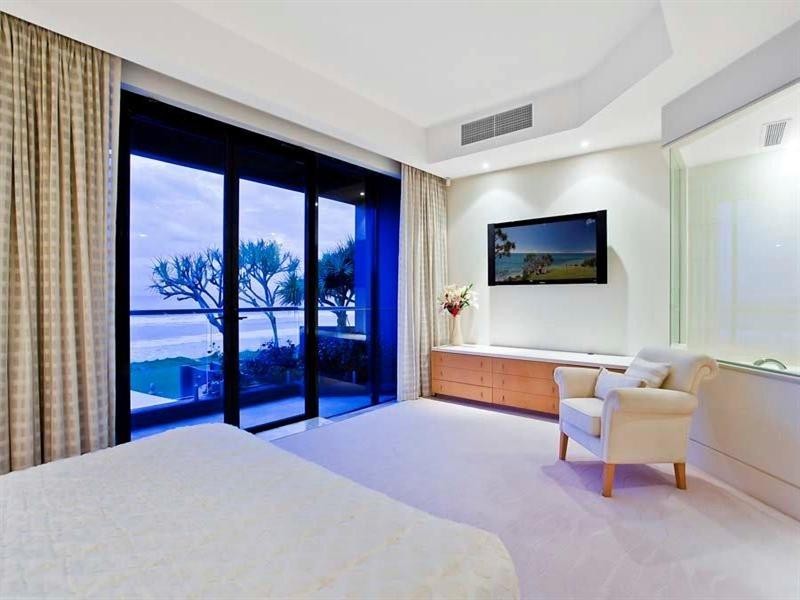 3511 Main Beach Parade, Main Beach QLD 4217