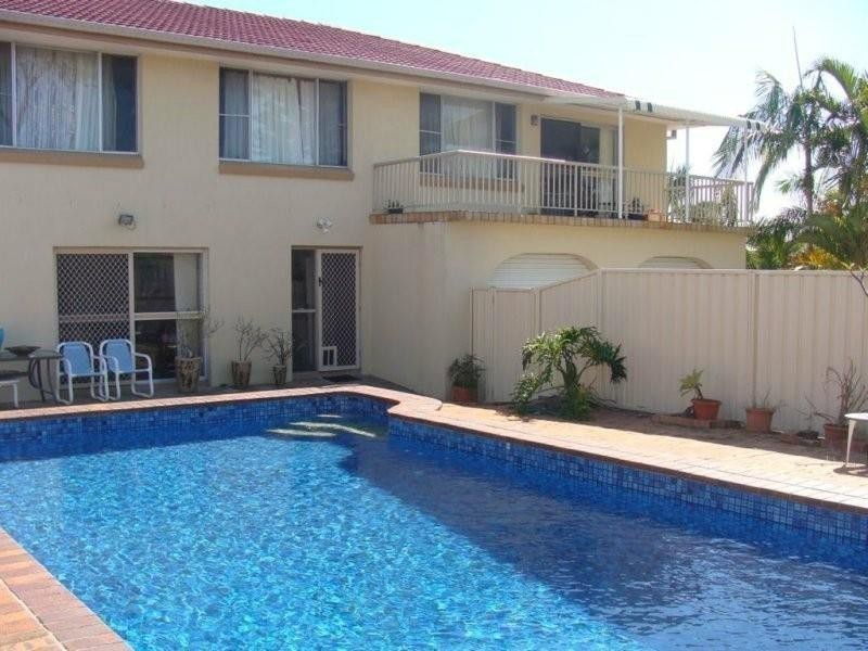 17 McMillan Street, Labrador QLD 4215