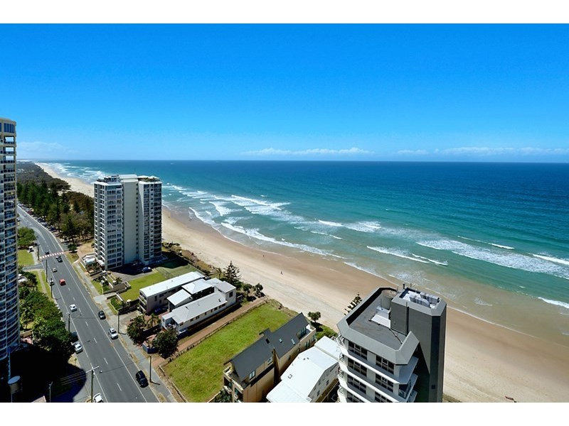 5 Woodroffe Avenue, Main Beach QLD 4217