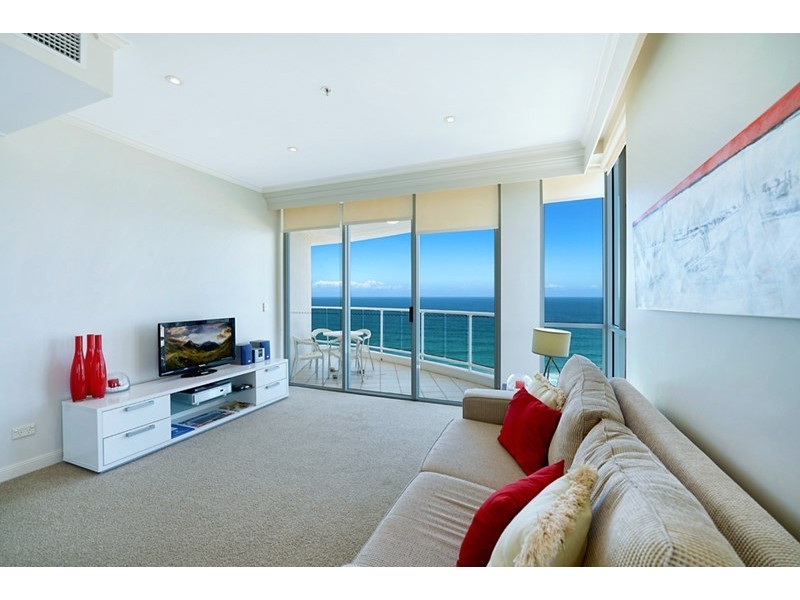 5 Woodroffe Avenue, Main Beach QLD 4217