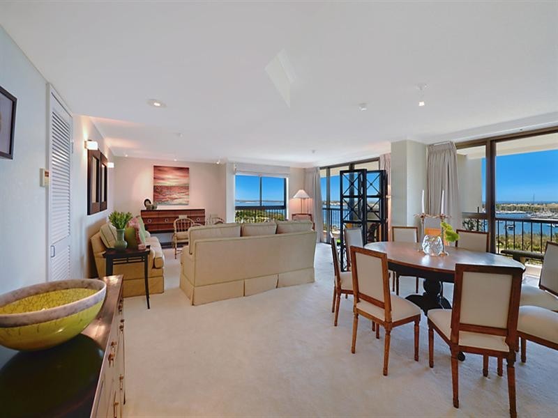 10 Marine Parade, Southport QLD 4215