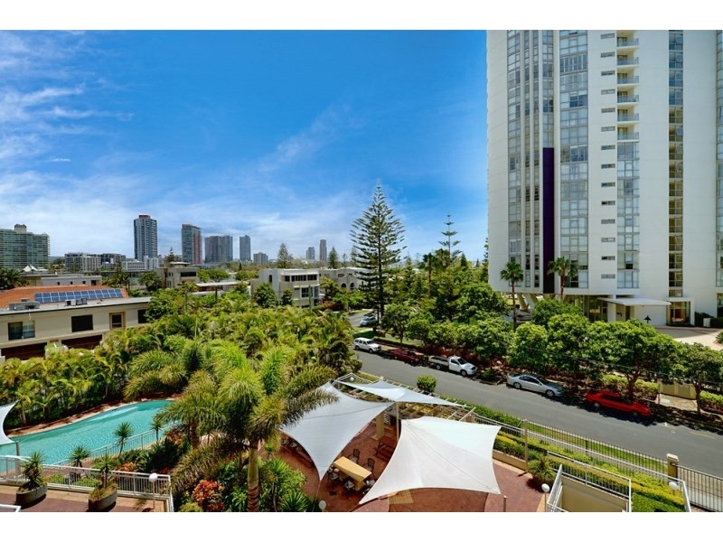 11 Hughes Avenue, Main Beach QLD 4217