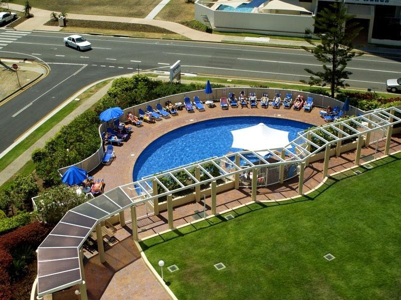 59 Pacific Street, Main Beach QLD 4217