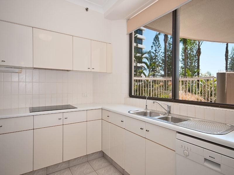 1 ‘Pintari’ 3 Cunningham Avenue, Main Beach QLD 4217