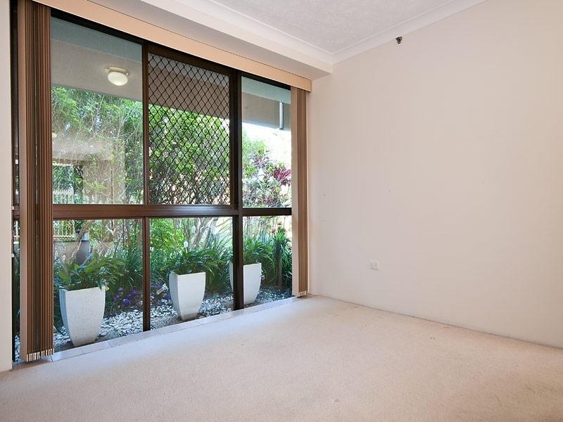 1 ‘Pintari’ 3 Cunningham Avenue, Main Beach QLD 4217