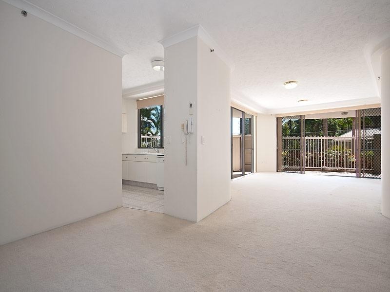 1 ‘Pintari’ 3 Cunningham Avenue, Main Beach QLD 4217