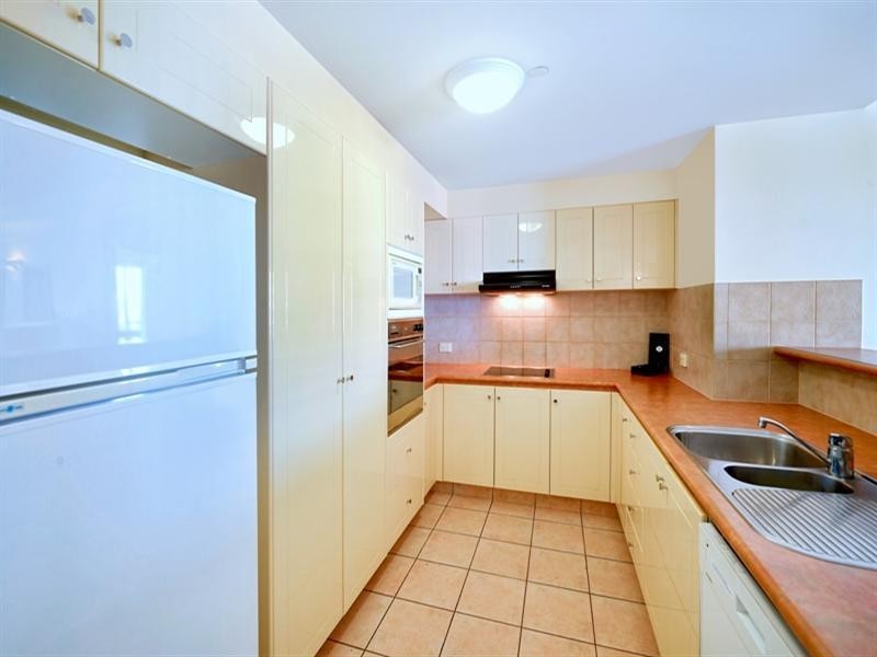 5 Palm Avenue, Surfers Paradise QLD 4217