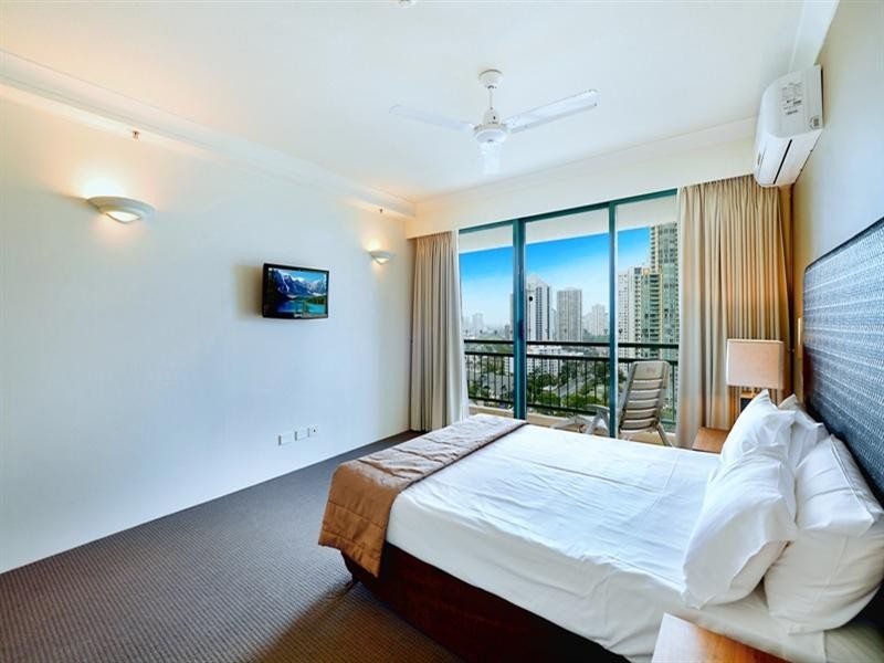 5 Palm Avenue, Surfers Paradise QLD 4217